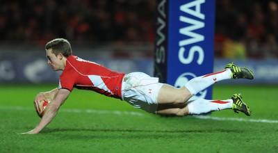 11.03.11 - Wales Under 20 v Ireland Under 20 - Under 20 Six Nations - Owen Williams of Wales runs in to score try. 