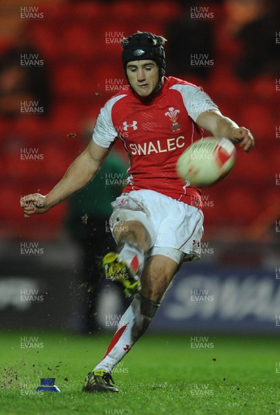 11.03.11 - Wales Under 20 v Ireland Under 20 - Under 20 Six Nations - Matthew Morgan of Wales kicks at goal. 