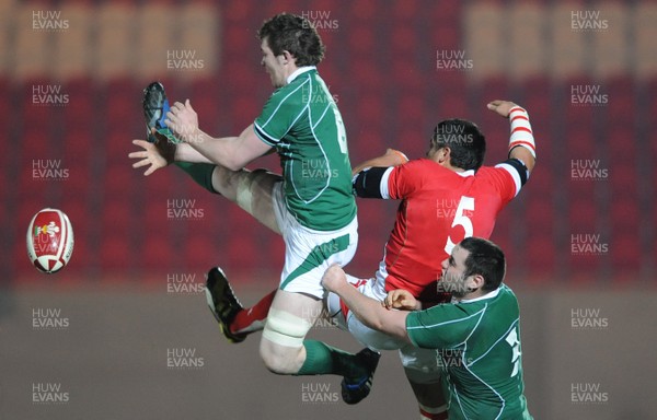 20.03.09 - Wales Under 20 v Ireland Under 20 - Under 20 Six Nations 2009 - Ireland's Peter O'Mahony competes for high ball with Ashley Sweet. 