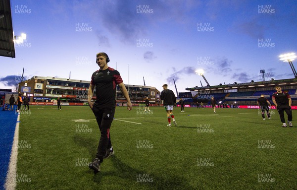 150324 - Wales U20 v Italy U20, U20 6 Nations - Harry Beddall of Wales makes his way to the changing room after taking a look at the pitch