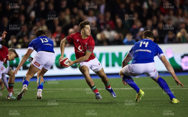 150324 - Wales U20 v Italy U20, U20 6 Nations - Huw Anderson of Wales takes on Marco Scalabrin of Italy