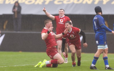 150326 - Wales v Italy, U20 Six Nations 2026 - Lewis Edwards of Wales celebrates after scoring try