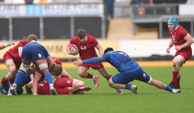 150326 - Wales v Italy, U20 Six Nations 2026 - Carter Pritchard of Wales looks to break away
