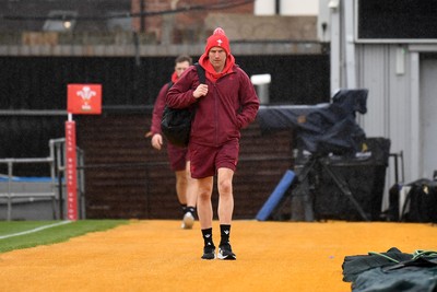 150326 - Wales U20 v Italy U20 - U20 Six Nations Championship - Wales head coach, Richard Whiffin arrives at the stadium