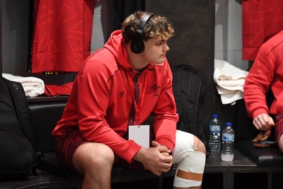 150326 - Wales U20 v Italy U20 - U20 Six Nations Championship - Wales players arrive at the stadium