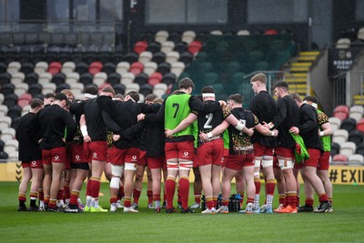 150326 - Wales U20 v Italy U20 - U20 Six Nations Championship - Wales huddle