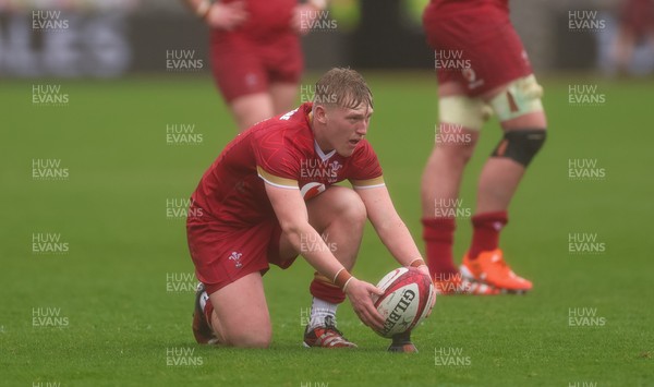 150326 - Wales v Italy, U20 Six Nations 2026 - Lloyd Lucas of Wales kicks penalty