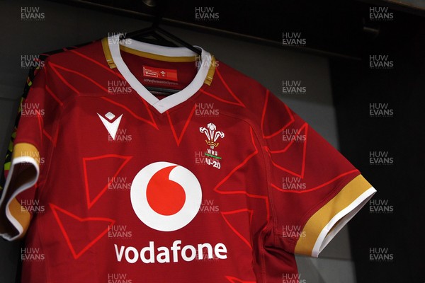 150326 - Wales U20 v Italy U20 - U20 Six Nations Championship - The Wales dressing room before the match