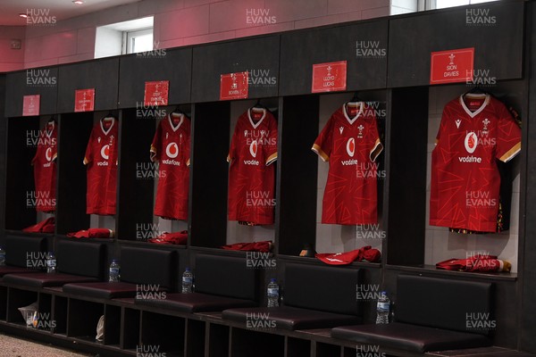 150326 - Wales U20 v Italy U20 - U20 Six Nations Championship - The Wales dressing room before the match
