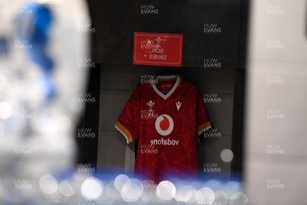 150326 - Wales U20 v Italy U20 - U20 Six Nations Championship - The Wales dressing room before the match