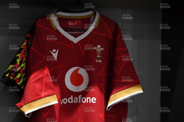 150326 - Wales U20 v Italy U20 - U20 Six Nations Championship - The Wales dressing room before the match