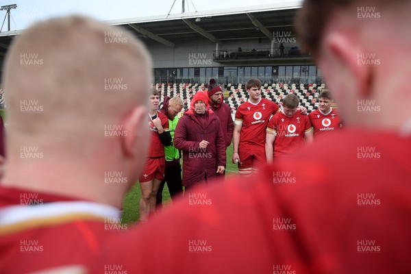 150326 - Wales U20 v Italy U20 - U20 Six Nations Championship - Wales huddle