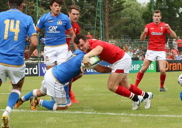 170618 - Wales U20 v Italy U20, World Rugby U20 Championship Seventh Place Play Off - Ryan Conbeer of Wales powers over to score try