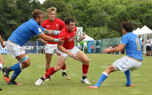 170618 - Wales U20 v Italy U20, World Rugby U20 Championship Seventh Place Play Off - Ryan Conbeer of Wales takes on Niccolo Cannone of Italy and Nicolo Casilio of Italy