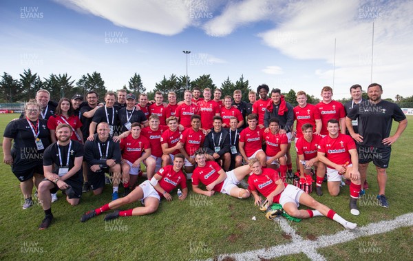 170618 - Wales U20 v Italy U20, World Rugby U20 Championship Seventh Place Play Off - The Wales U20 squad and management get together after beating Italy to secure 7th place in the World Rugby U20 Championship