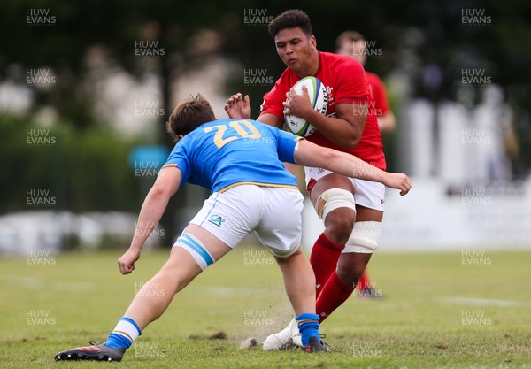 170618 - Wales U20 v Italy U20, World Rugby U20 Championship 7th Place Play Off -  Taine Basham of Wales takes on Davide Ruggeri of Italy
