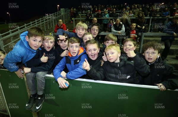 180316 - Wales U20 v Italy U20 - RBS 6 Nations - Fans