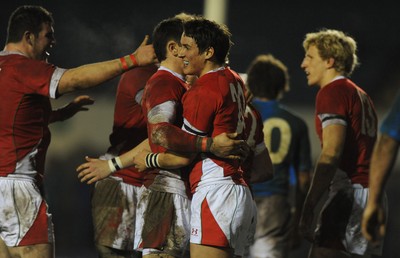 19.03.10 - Wales Under 20 v Italy Under 20 - Under 20 Six Nations 2010 - Wales players celebrate a Dean Gunter try. 