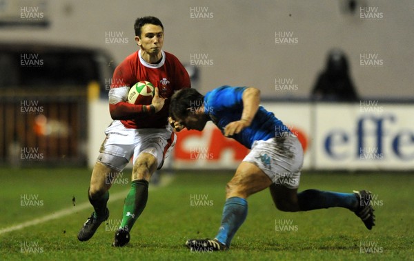 19.03.10 - Wales Under 20 v Italy Under 20 - Under 20 Six Nations 2010 - Kristian Phillips of Wales. 