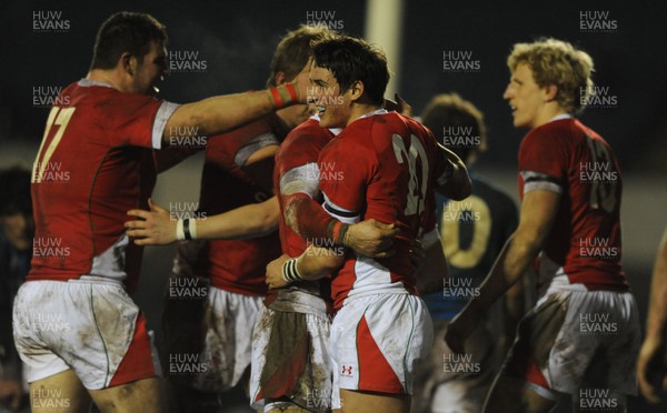 19.03.10 - Wales Under 20 v Italy Under 20 - Under 20 Six Nations 2010 - Wales players celebrate a Dean Gunter try. 