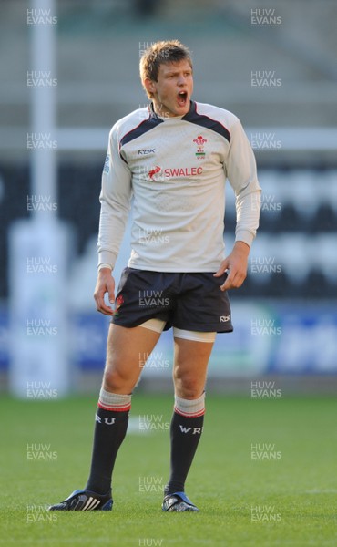 10.06.08 - Wales Under 20s v Japan Under 20s - IRB Junior World Championship - Wales' Dan Biggar 