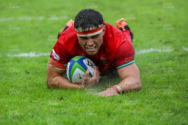 290623 - Wales v Japan - World Rugby U20 Championship - Lewis Lloyd of Wales scores his try