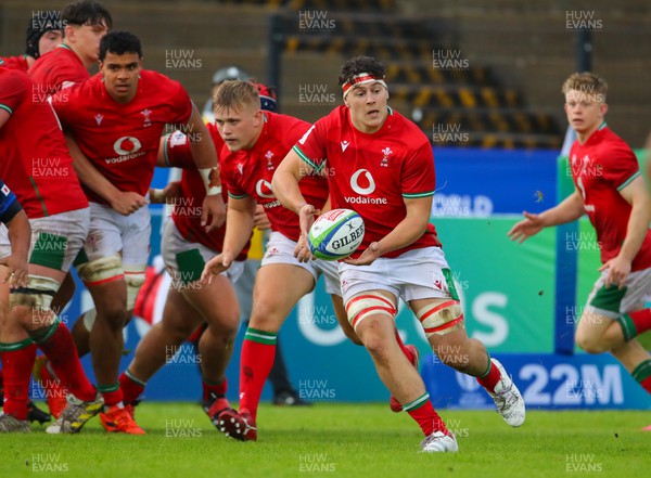 290623 - Wales v Japan - World Rugby U20 Championship - Seb Driscoll of Wales about to pass the ball