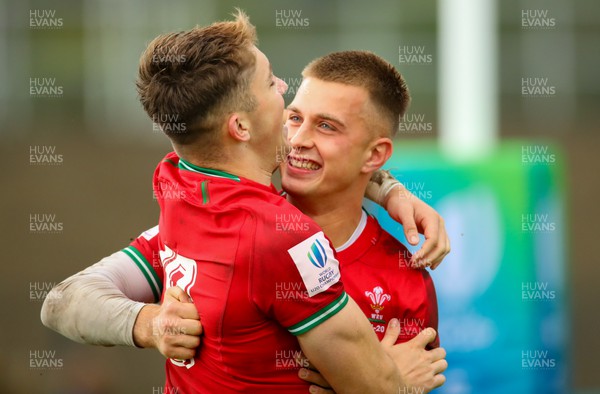 290623 - Wales v Japan - World Rugby U20 Championship - Cameron Winnett of Wales congratulates /Dan Edwards of Wales on scoring a try