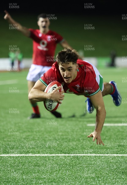 020224 - Wales v Scotland, U20 6 Nations 2024 - Huw Anderson of Wales dives in to score try