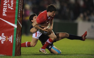 100212 - Wales Under 20 v Scotland Under 20 - Under 20 Six Nations -Luke Morgan of Wales runs in to score try