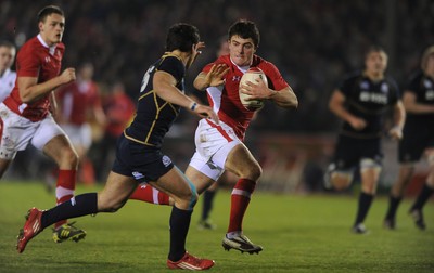 100212 - Wales Under 20 v Scotland Under 20 - Under 20 Six Nations -Luke Morgan of Wales runs in to score try