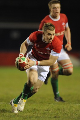 12.02.10 - Wales Under 20 v Scotland Under 20 - Under 20 Six Nations - Gareth Davies of Wales. 