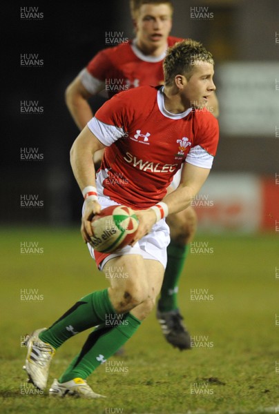 12.02.10 - Wales Under 20 v Scotland Under 20 - Under 20 Six Nations - Gareth Davies of Wales. 