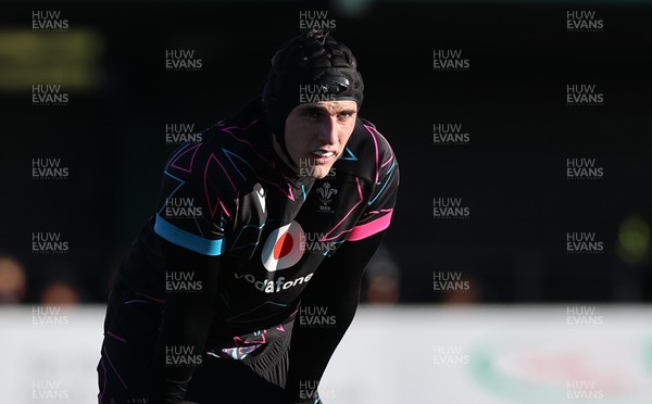 121225 - Wales U20 v Scotland U20, International Friendly - Osian Darwin-Lewis of Wales