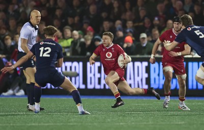 200226 - Wales U20 v Scotland U20, 2026 U20 Six Nations - Tom Bowen of Wales attacks