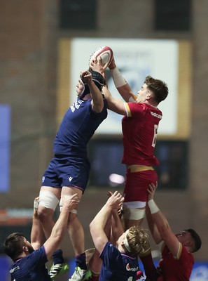 200226 - Wales U20 v Scotland U20, 2026 U20 Six Nations - TSam Byrd of Scotland wins line out