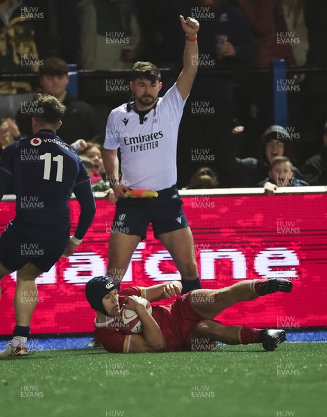 200226 - Wales U20 v Scotland U20, 2026 U20 Six Nations -  Dylan Scott of Wales scores try