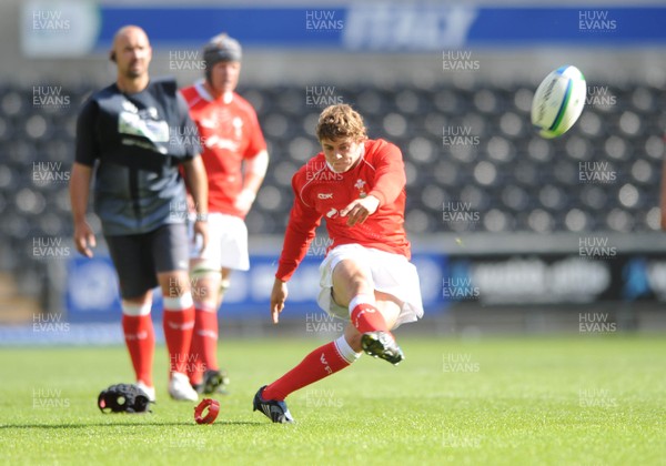 22.06.08 - Wales Under 20 v South Africa Under 20 - IRB Junior World Championship 2008 - 3rd Place Play-Off - Wales' Leigh Halfpenny kicks at goal. 
