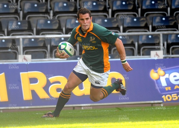 22.06.08 - Junior World Championship 2008 3rd Place Play Off - Wales v South Africa South Africa's Francois Brummer scores try 