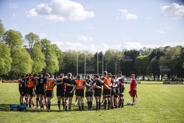 160516 - Wales U20s Training at Monmouth RFC - Team huddle