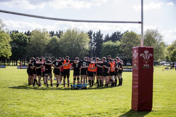 160516 - Wales U20s Training at Monmouth RFC - Team huddle