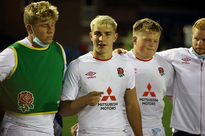 070721 - Wales U20s v England U20s - U20s 6 Nations Championship - Jack van Poortvliet of England in the huddle