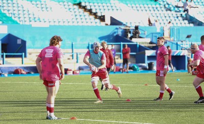 070721 - Wales U20 v England U20, 2021 Six Nations U20 Championship - The Wales team warms up ahead of the match against England