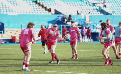 070721 - Wales U20 v England U20, 2021 Six Nations U20 Championship - The Wales team warms up ahead of the match against England