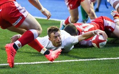 070721 - Wales U20 v England U20, 2021 Six Nations U20 Championship - Arthur Relton of England reaches out to score try