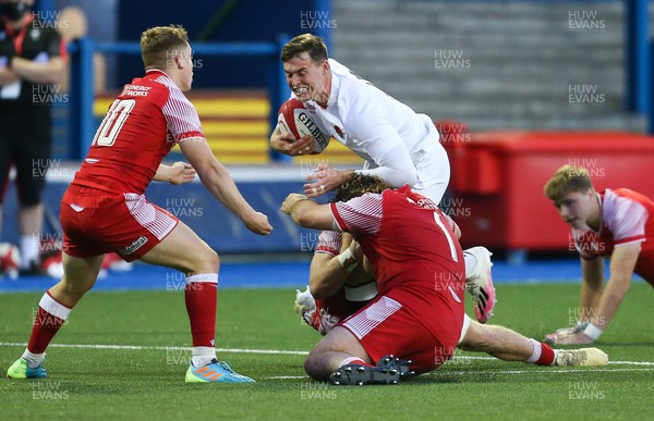 070721 - Wales U20 v England U20, 2021 Six Nations U20 Championship - Tom Roebuck of England looks for a gap