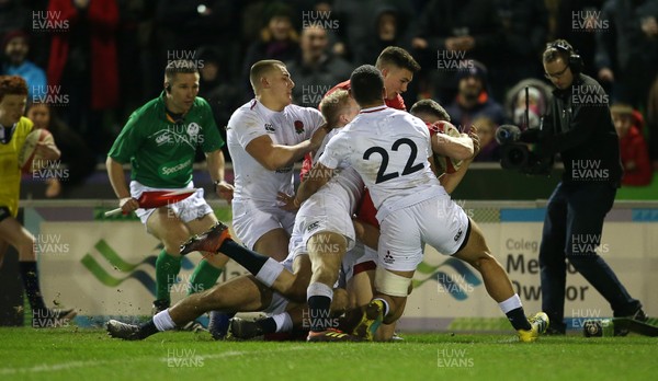 220219 - Wales U20s v England U20s - U20s 6 Nations Championship - Deon Smith of Wales pushes over to score the winning try