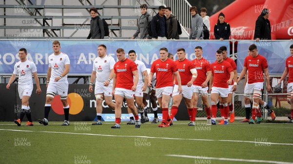 220619 - Wales U20 v England U20 - World Rugby Under 20 Championship - 5th Place Final -  Both sides walk out from the tunnel for kick off