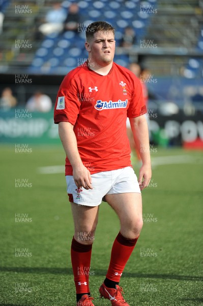 220619 - Wales U20 v England U20 - World Rugby Under 20 Championship - 5th Place Final -  Rhys Davies of Wales