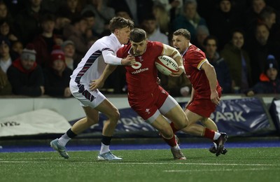 140325 - Wales U20s v England U20s - U20s Six Nations Championship - Harry Rees-Weldon of Wales gets the high ball